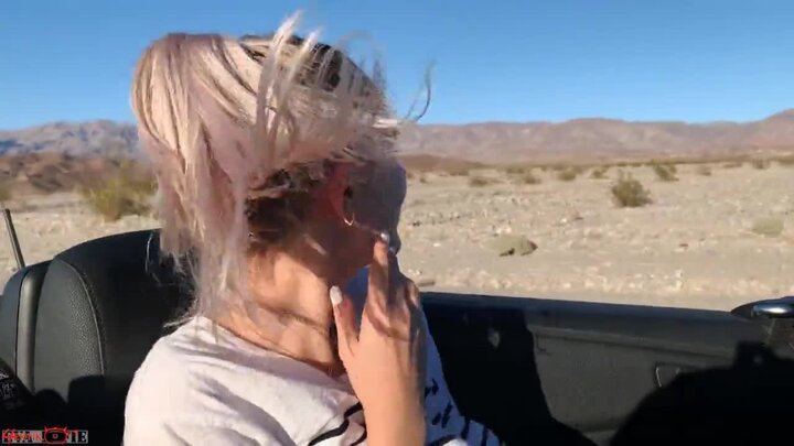 Public Teen Sex In The Convertible Car On A Way To Las Vegas Eva Elfie