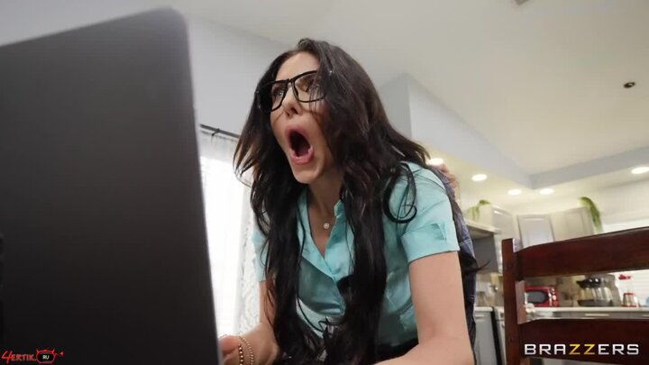 Brazzers Theodora Day My Bros Geeky GF Does Anal ~ 24xxx Porn 